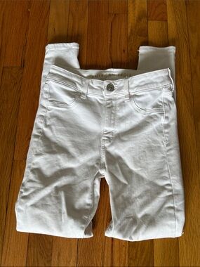 American Eagle White Stretch Skinny Jeans - Size 2